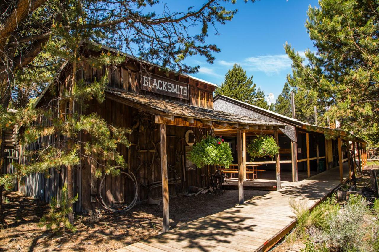 Bend-Sunriver Camping Resort Two-Bedroom Cabin 7 Ngoại thất bức ảnh